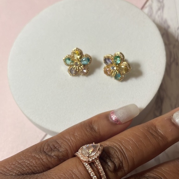 Saks of 5th Luxe Crystal Flower Stud Earrings - Picture 13 of 16